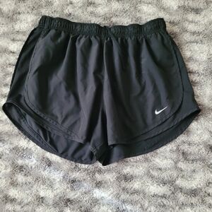 Running shorts